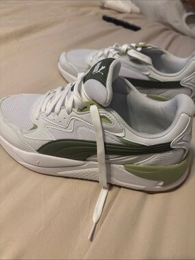 Puma White Sneakers with Olive and Light Green Accents. Size 9 men’s